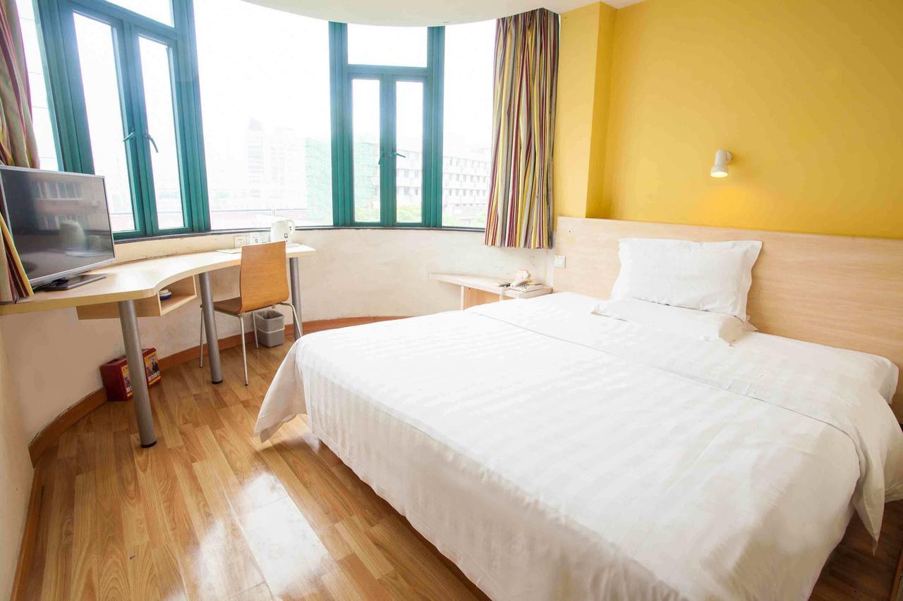 7Days Inn Deyang Zhongjiang Kuishan Park Exterior foto