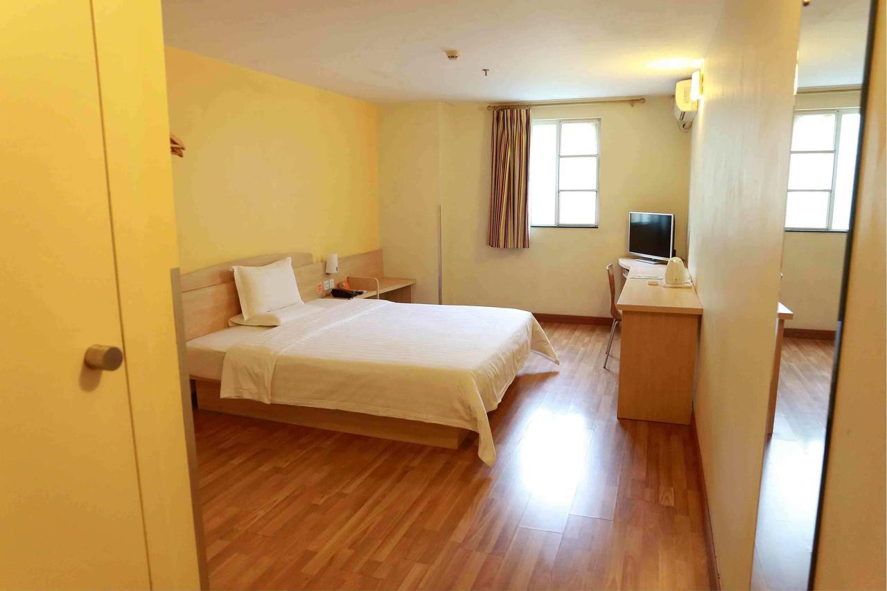 7Days Inn Deyang Zhongjiang Kuishan Park Exterior foto