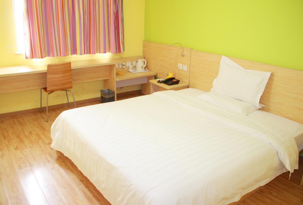 7Days Inn Deyang Zhongjiang Kuishan Park Exterior foto